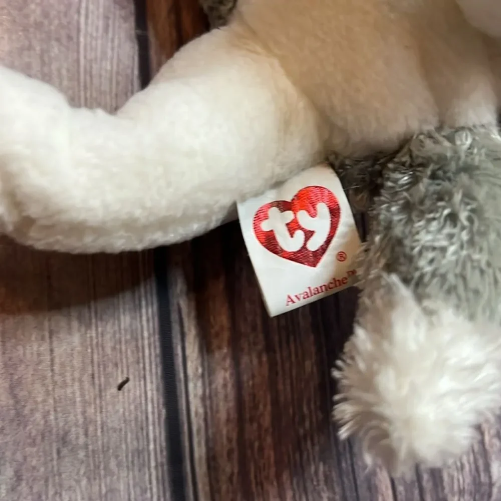 TY Beanie Babies Collection Avalanche Wolf Husky Plush Gray White Stuffed Animal